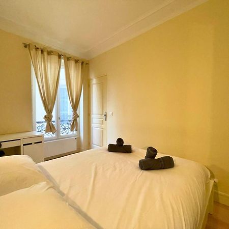 Chambre Lit Double Et Salon Avec Canape-Lit A 10 Minutes Des Champs Elysees باريس المظهر الخارجي الصورة